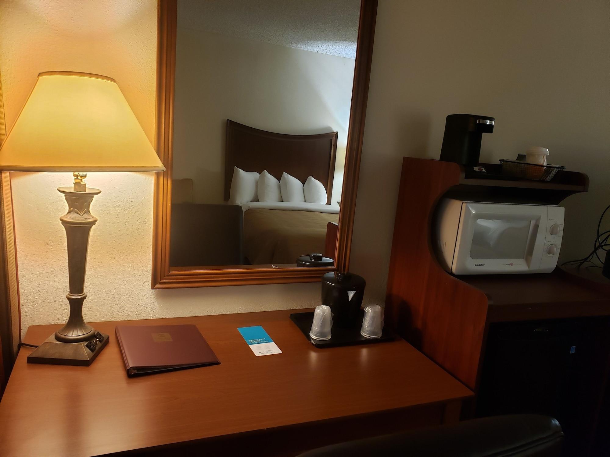 Tulsa Square Hotel Central, I-44 By Oyo ภายนอก รูปภาพ