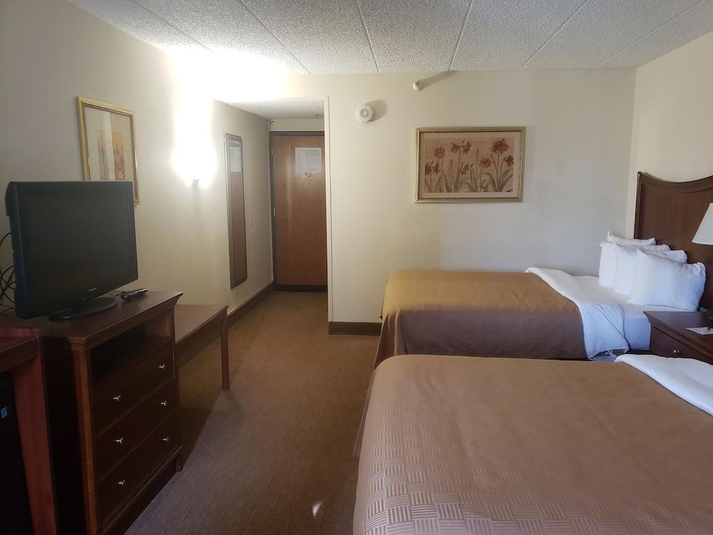 Tulsa Square Hotel Central, I-44 By Oyo ภายนอก รูปภาพ
