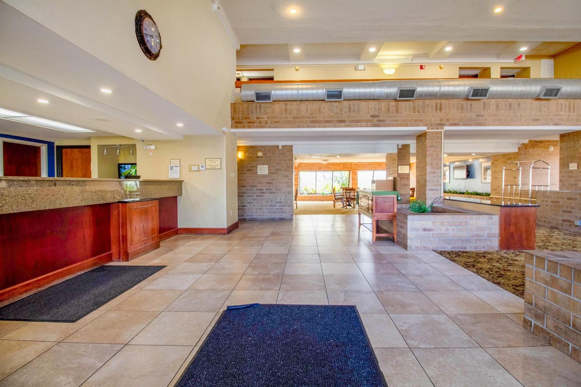 Tulsa Square Hotel Central, I-44 By Oyo ภายนอก รูปภาพ