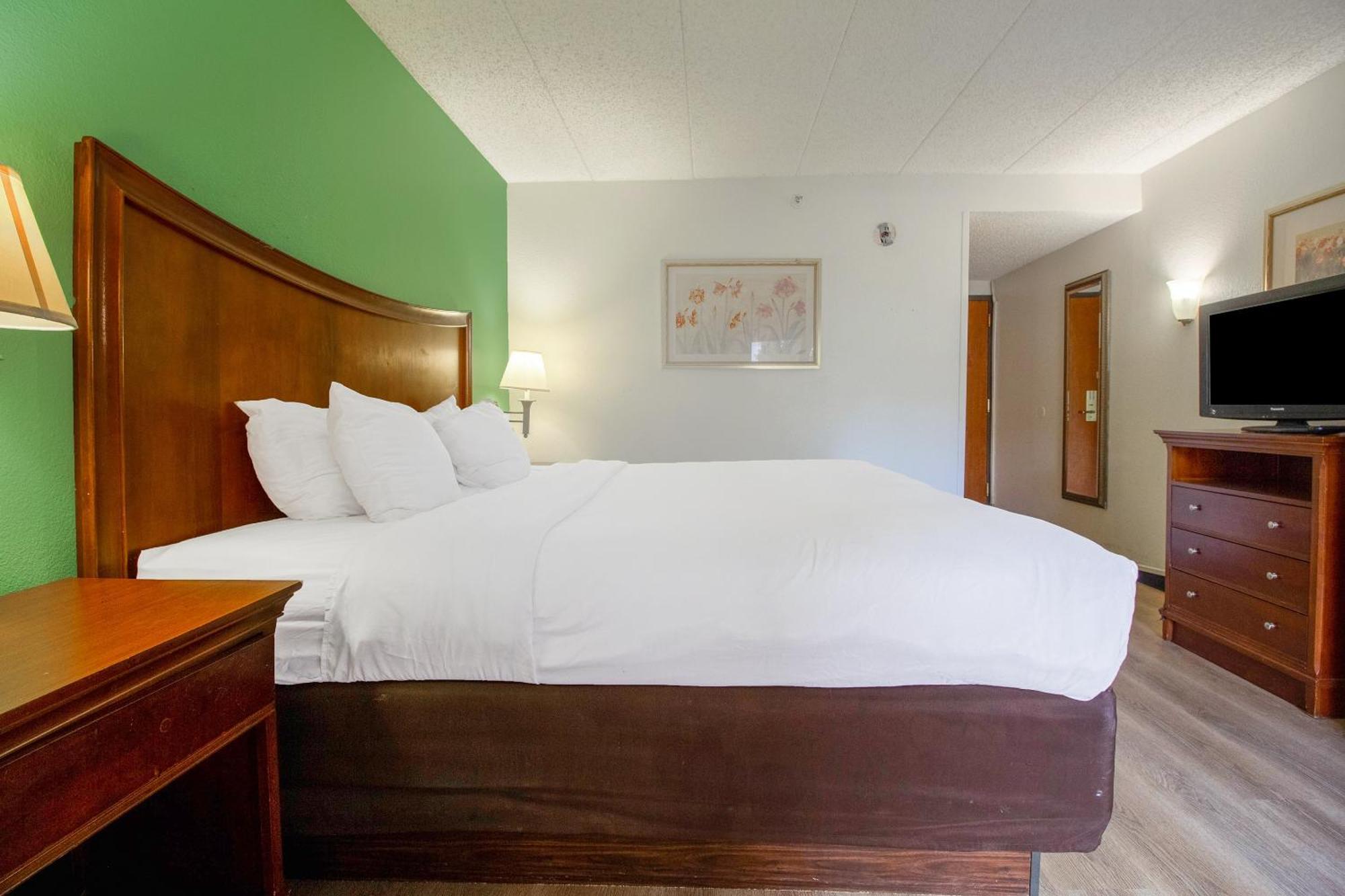 Tulsa Square Hotel Central, I-44 By Oyo ภายนอก รูปภาพ