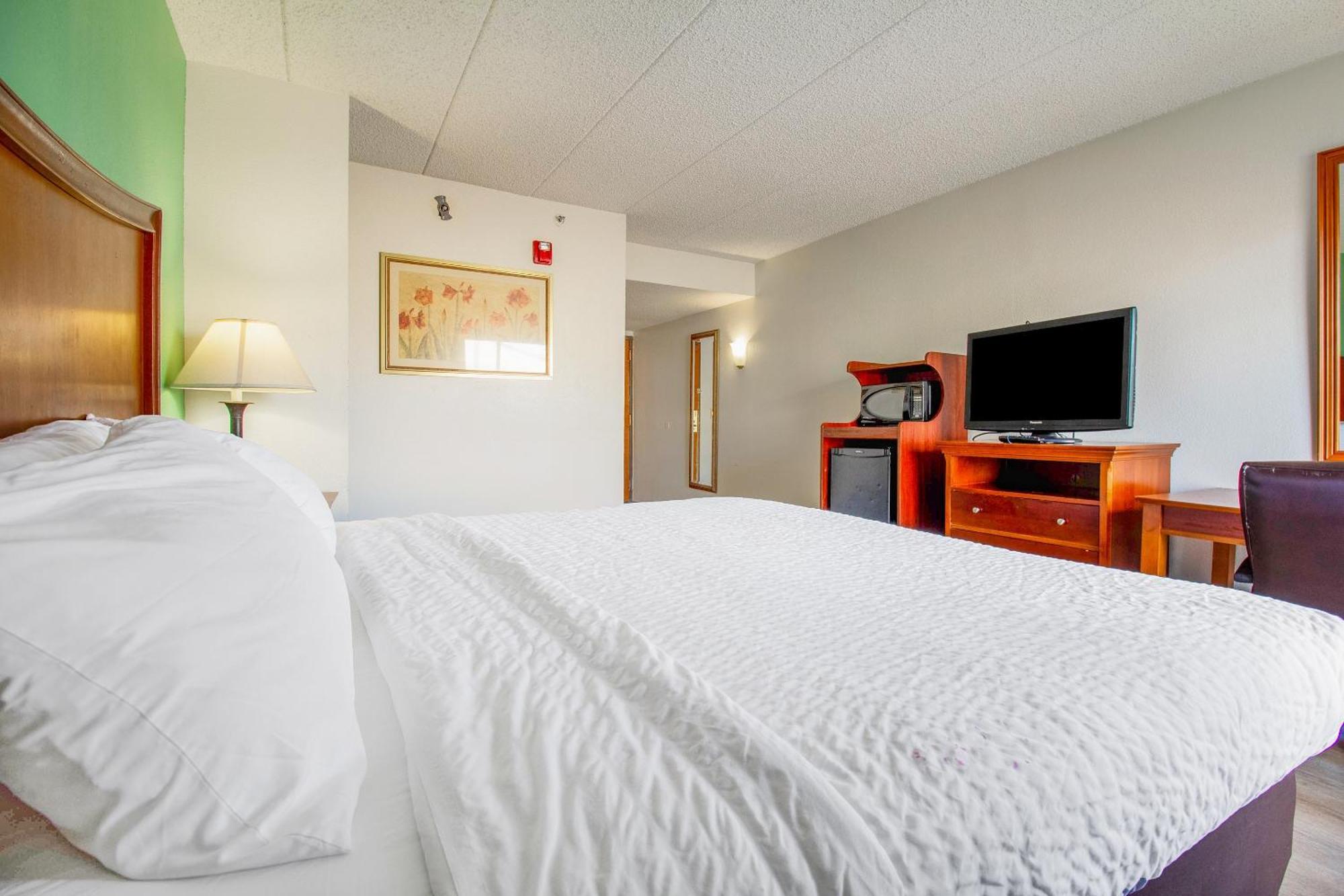 Tulsa Square Hotel Central, I-44 By Oyo ภายนอก รูปภาพ