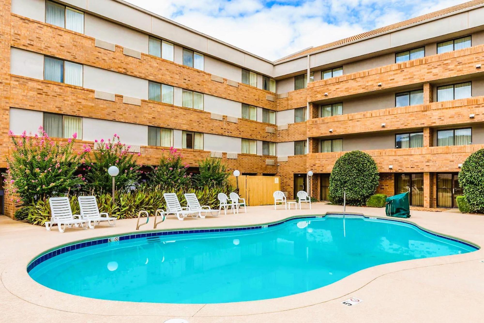 Tulsa Square Hotel Central, I-44 By Oyo ภายนอก รูปภาพ